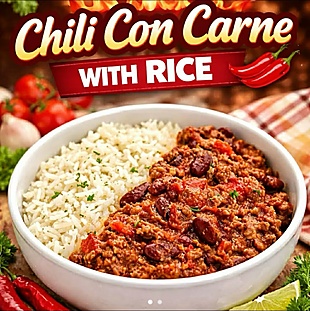 Chili con carne with rice